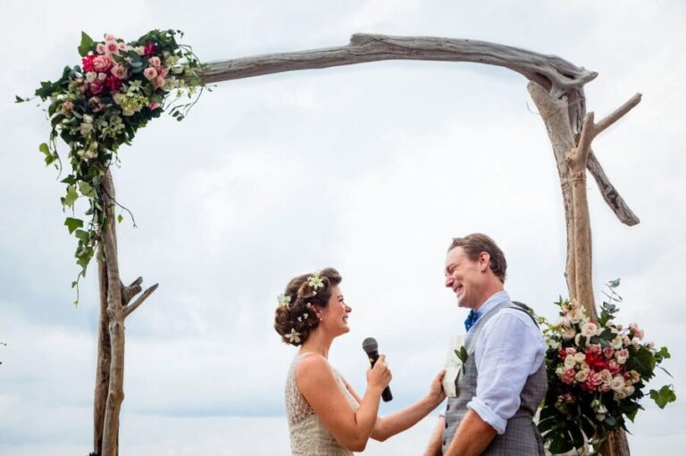 costa rica wedding photographer 36.jpg 901x600 1 768x511