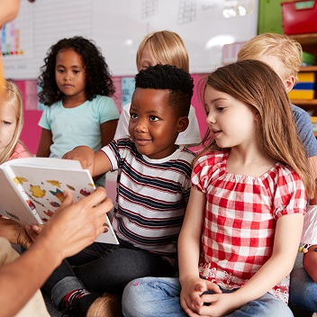 69c25a01e83049aad82a542e Rectangle 25