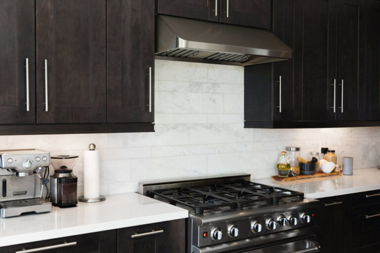 gas cooking range in a large home kitchen 768x512